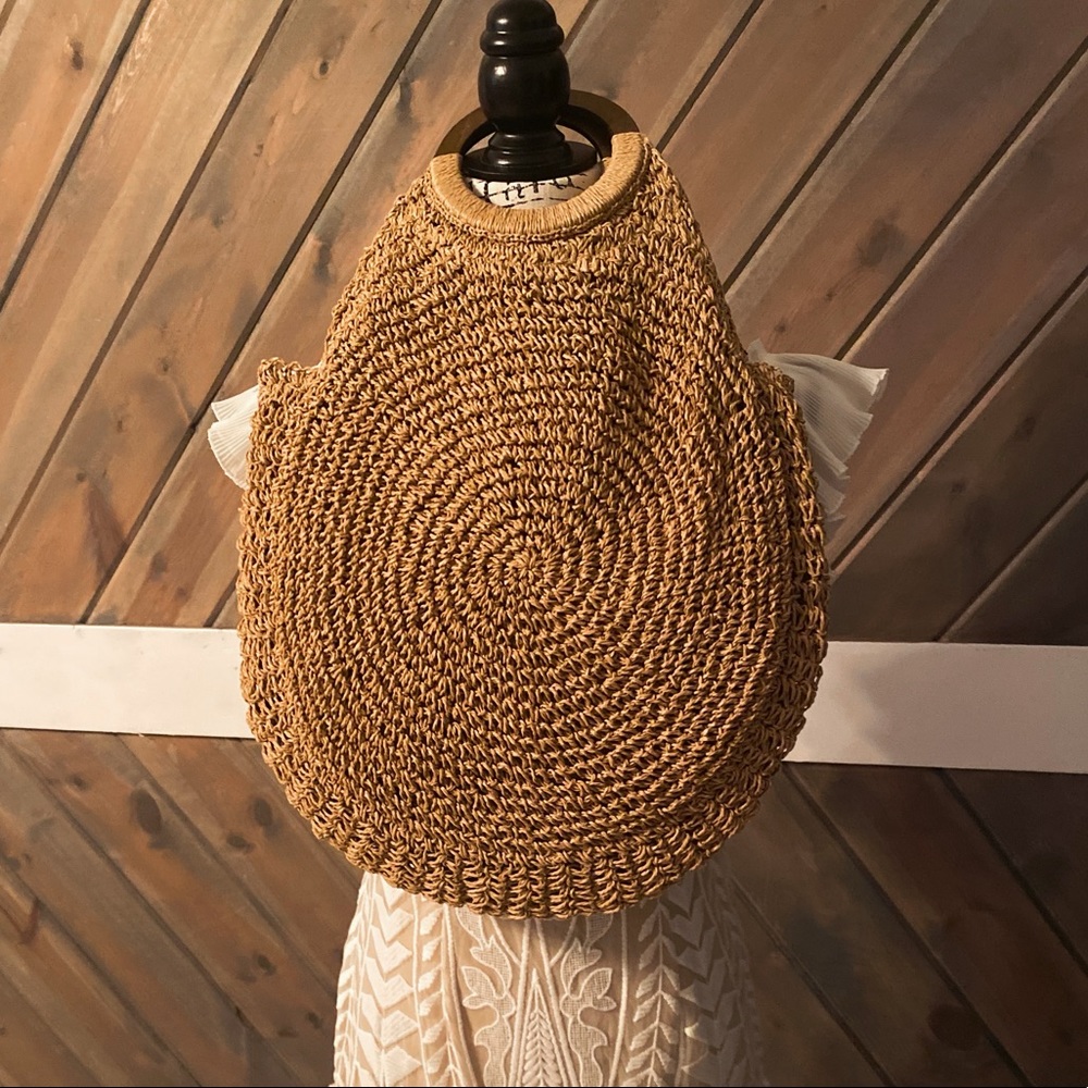 NWT Straw Tote - Large